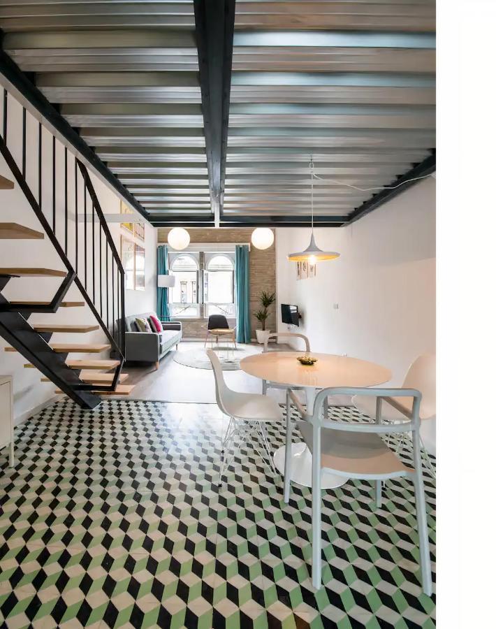 Pop Art Feria Luminoso Duplex Con Terraza Privada Apartment Seville